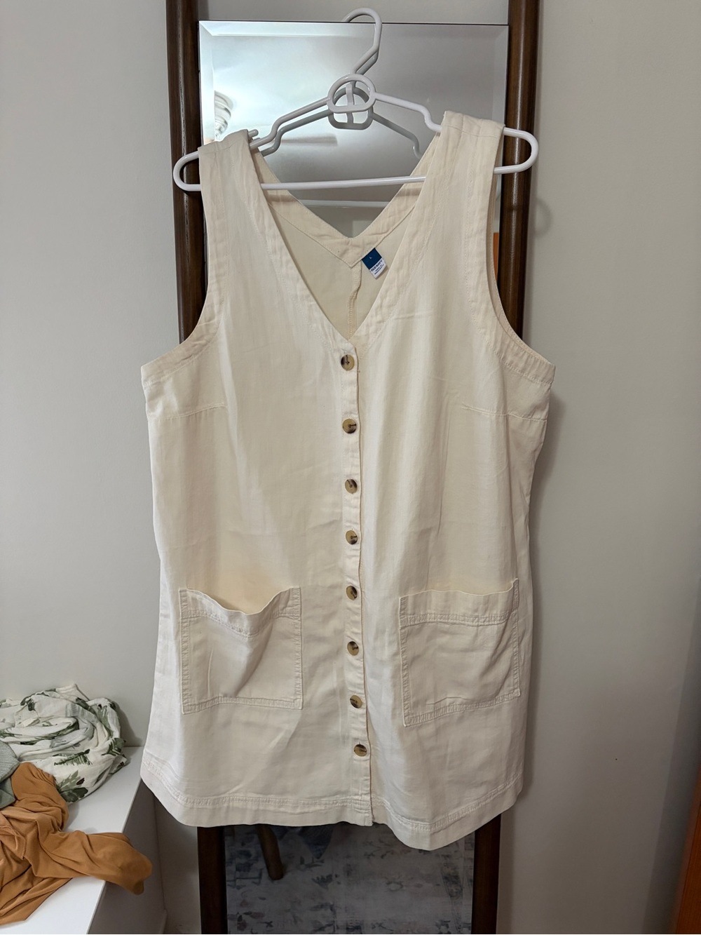 Old Navy Cream V-Neck Button Front Top